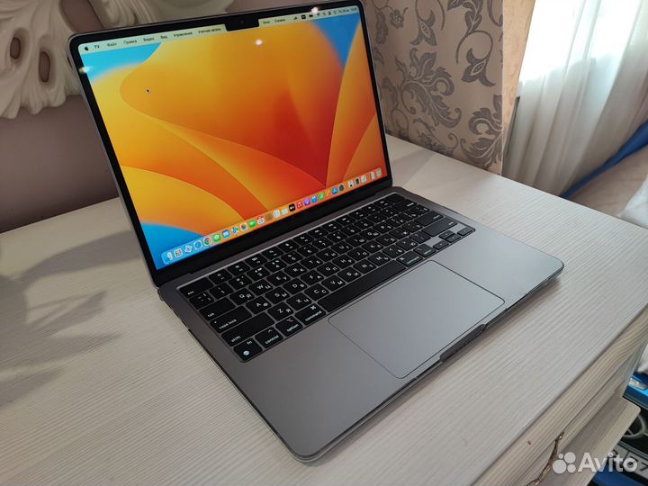 Macbook air 13 M2 8 256