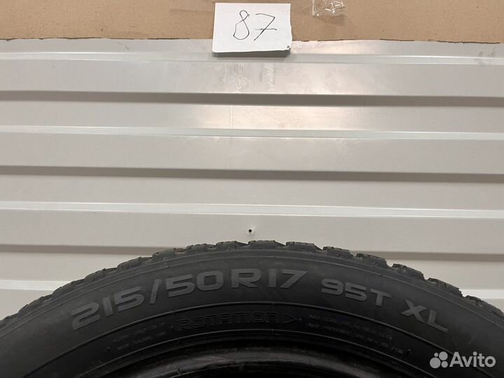 Nokian Tyres Hakkapeliitta 8 215/50 R17 95T