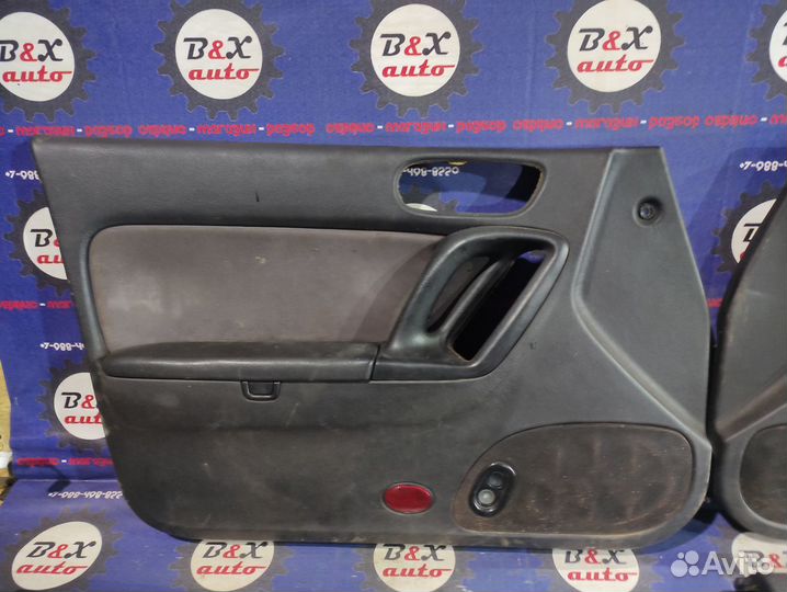 Обшивки дверей Mazda Xedos 9