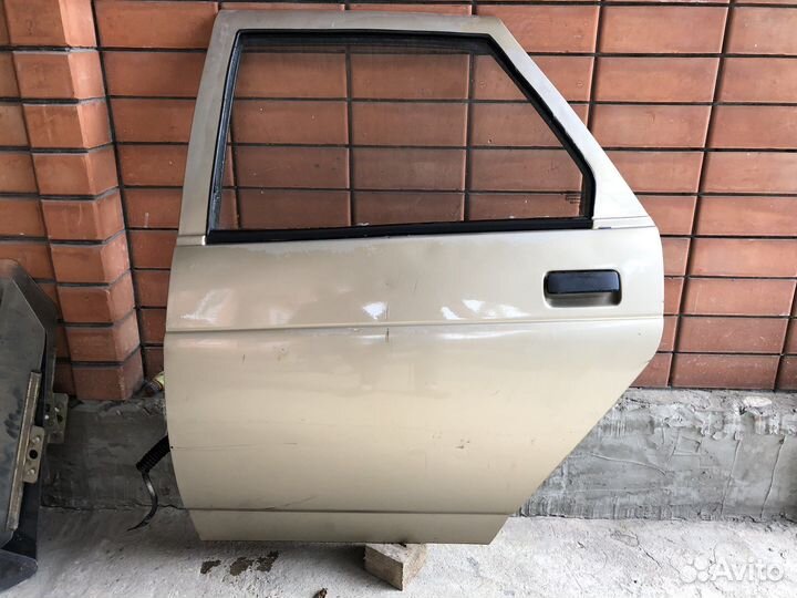 Дверь задняя левая на ваз 2110