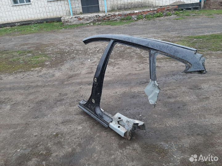 Средняя стойка Мазда 3