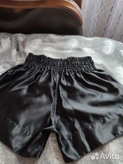 Шорты для тайского бокса и кикбоксинга