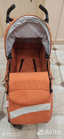 Прогулочная коляска