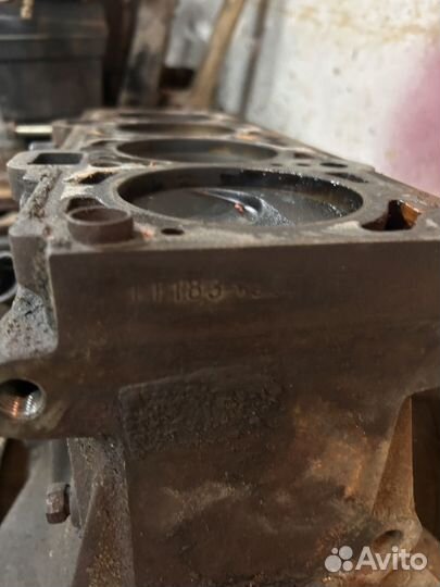 Блок двигателя 1.6 8кл 11183