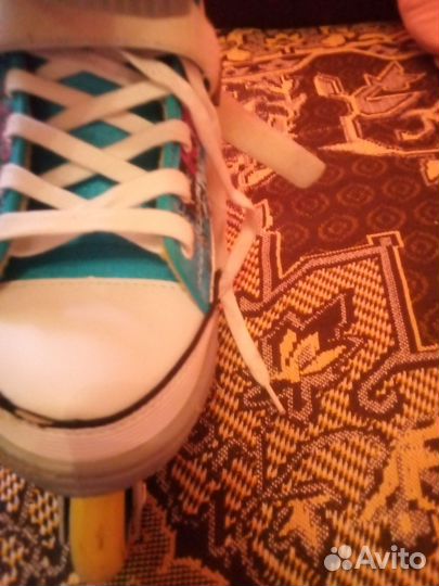 Роликовые коньки и сумка рюкзак