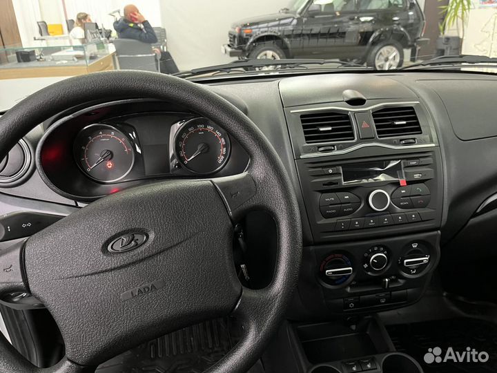 LADA Granta 1.6 МТ, 2024