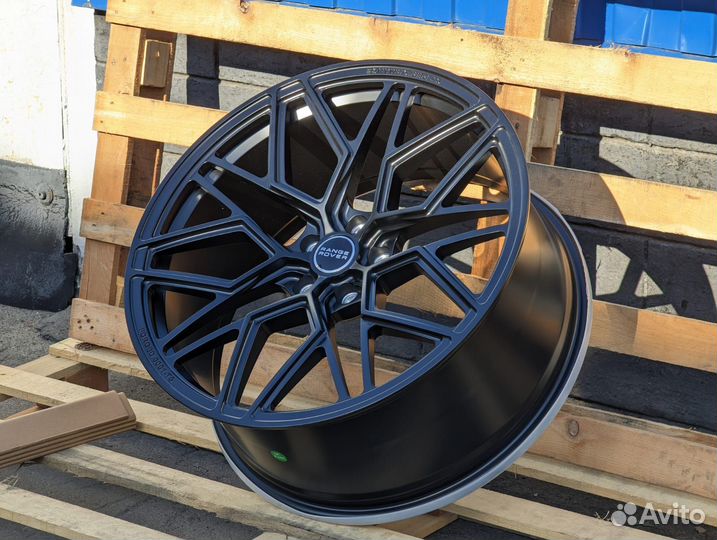 Кованые диски GT Forged R22 на Range Rover Sport