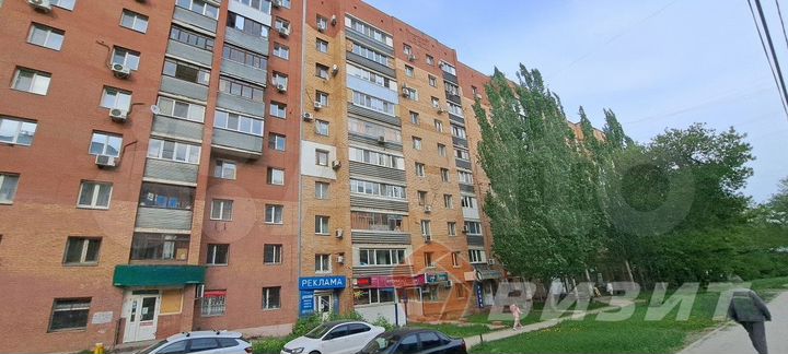 Торговое помещение с отдельным входом на 1й линии