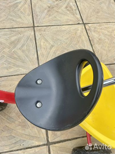 Трехколесный велосипед с родительской ручкой