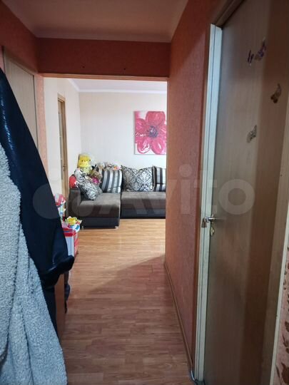3-к. квартира, 60 м², 2/5 эт.