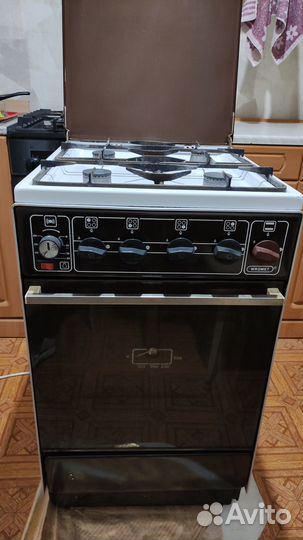 Газовая плита 4 конфорки