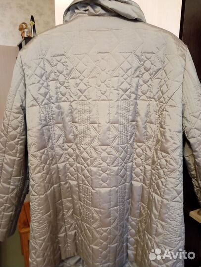 Куртка женская очень лёгкая стильная