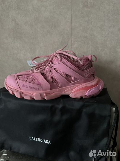 Balenciaga кроссовки track pink