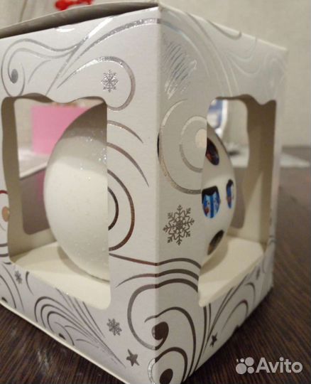 Подарочные, новогодние шары