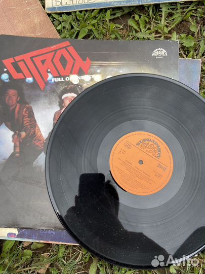 Виниловые пластинки the beatles