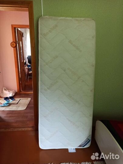 Матрац односпальный бу