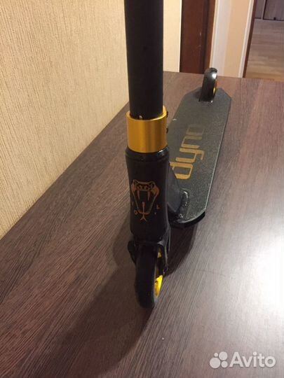 Трюковой самокат