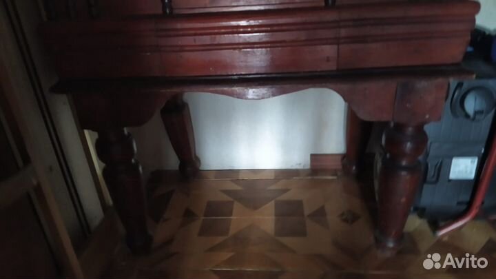 Старинная Тумбочка