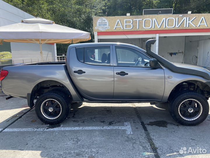 Mitsubishi L200 2.5 МТ, 2011, 110 000 км