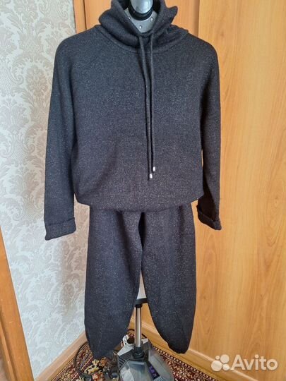 Вязаный костюм Serriano ангора