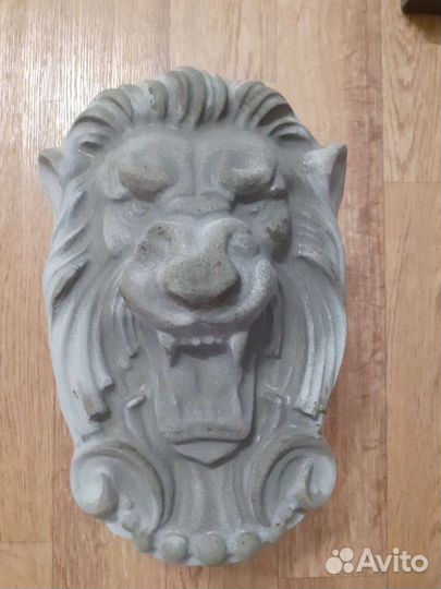 Барельеф Голова льва