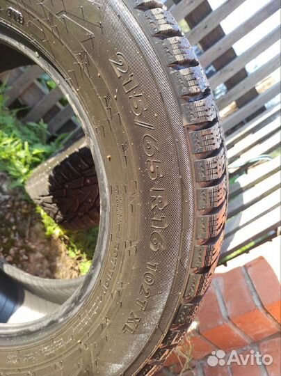 Nordman 7 215/65 R16 102