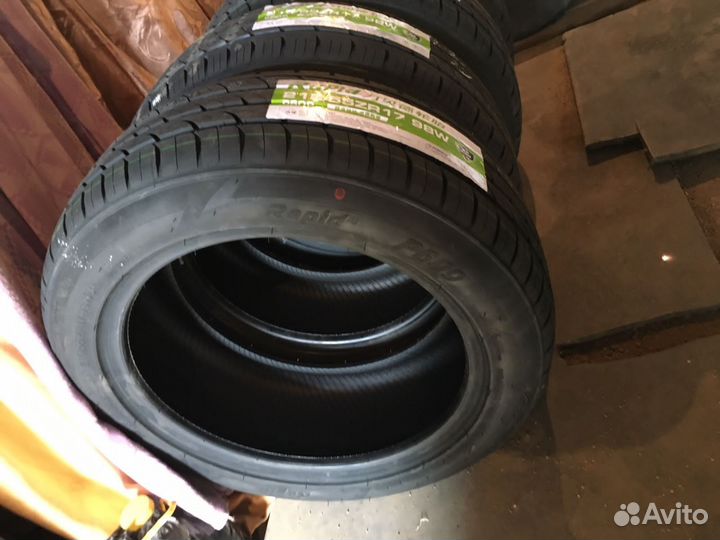 Rapid BlueSnow 215/55 R17