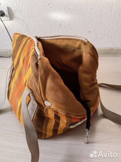 Переноска для маленькой собачки или кошечки