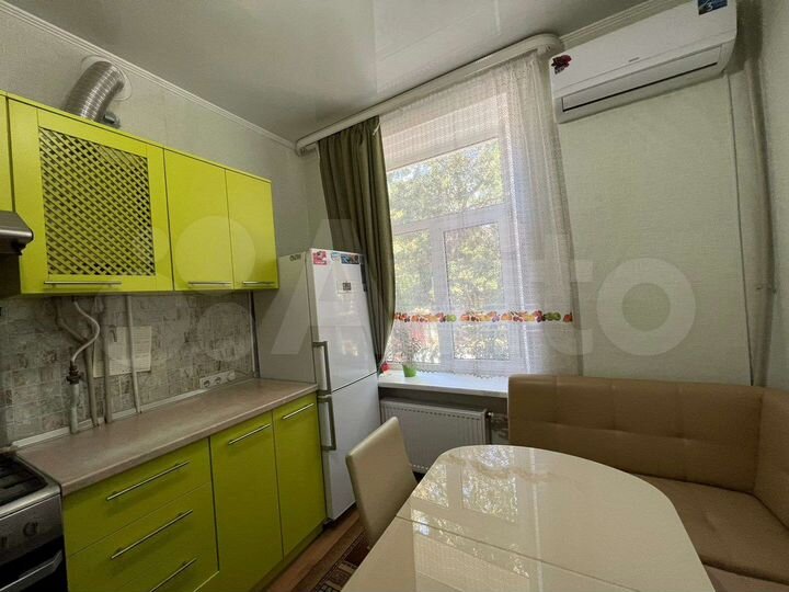 1-к. квартира, 30 м², 1/4 эт.
