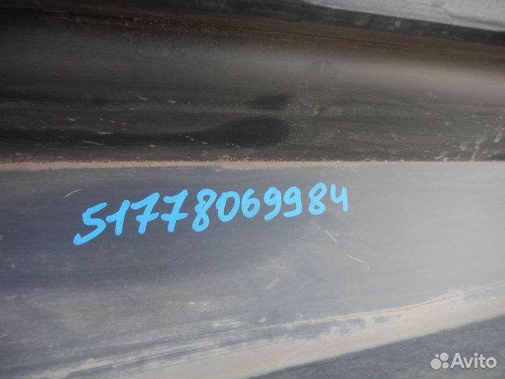 Порог накладка правая BMW X7 (G07) 2019