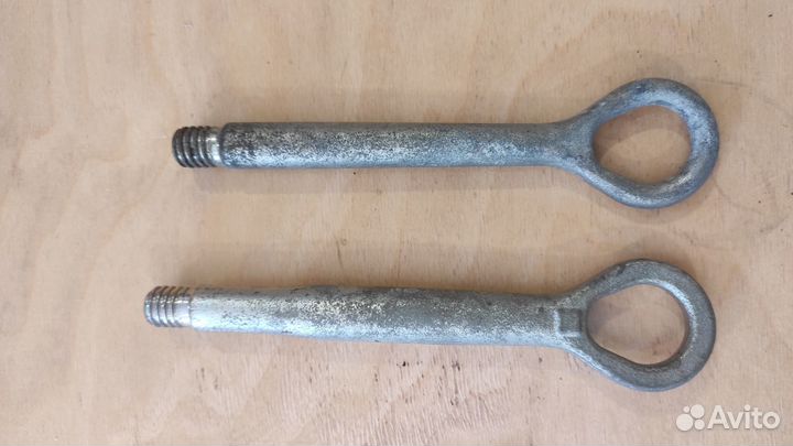 Буксировочный крюк (проушина)