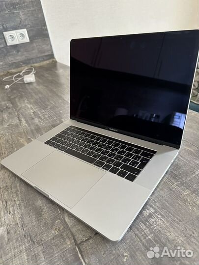 Apple MacBook Pro 15 2017