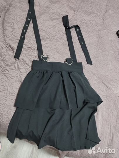 Платье с ремнями