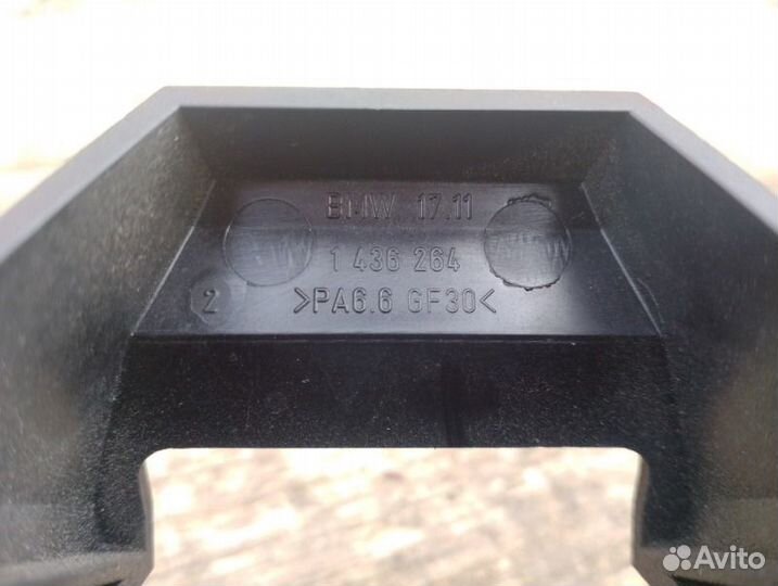 Кронштейн радиатора BMW 3 E46 2001-2005г