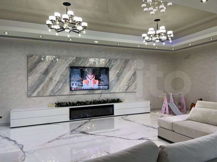 Дом 366 м² на участке 9,1 сот.