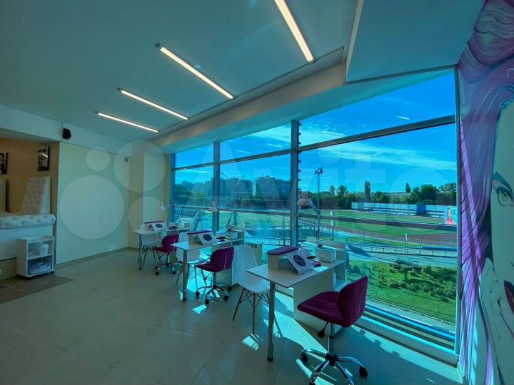 Рабочее место в новом салоне