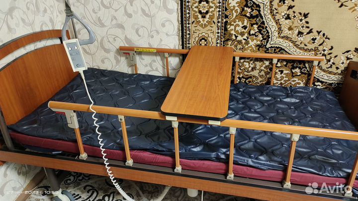 Кровать для лежачих больных с электроприводом бу