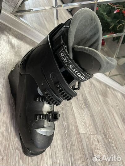 Горнолыжные ботинки