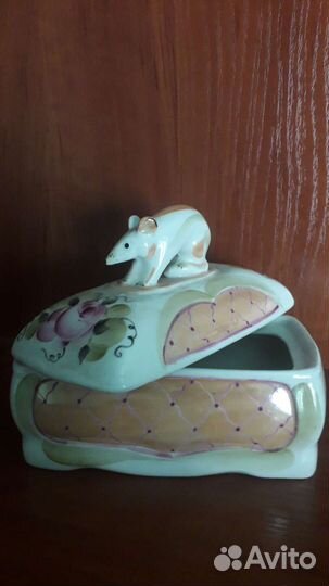 Шкатулка Кузяевский фарфор (Гжель)