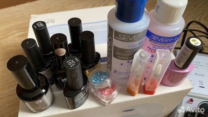 Маникюрный набор с лампой