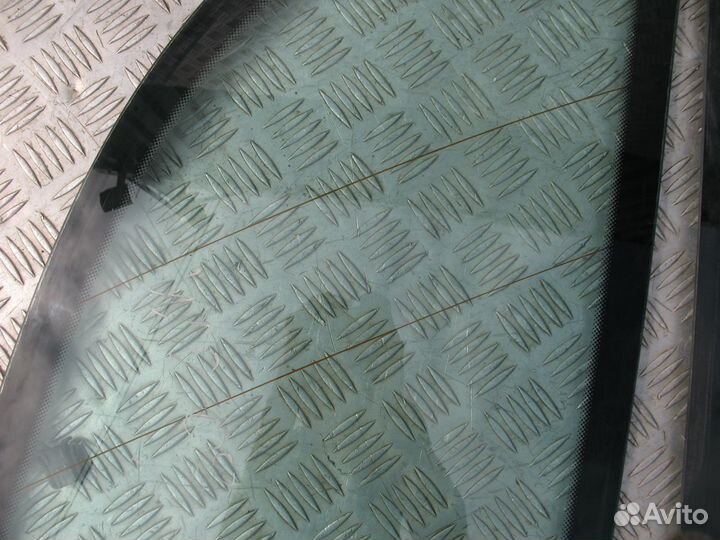 Стекло глухое Mercedes Benz W202 универсал