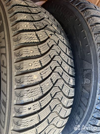 Michelin Latitude X-Ice North 215/70 R16