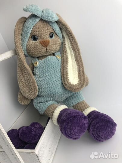 Вязаная зайка ручная работа