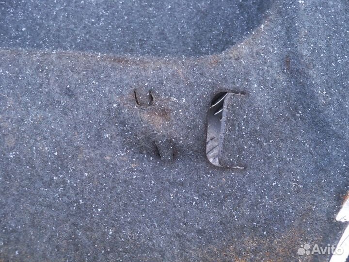 Обшивка багажника BMW 3 E30 1986г Седан