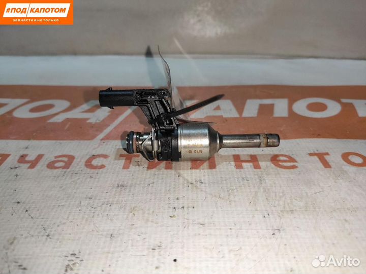 Форсунка топливная Volkswagen Golf 6 2012