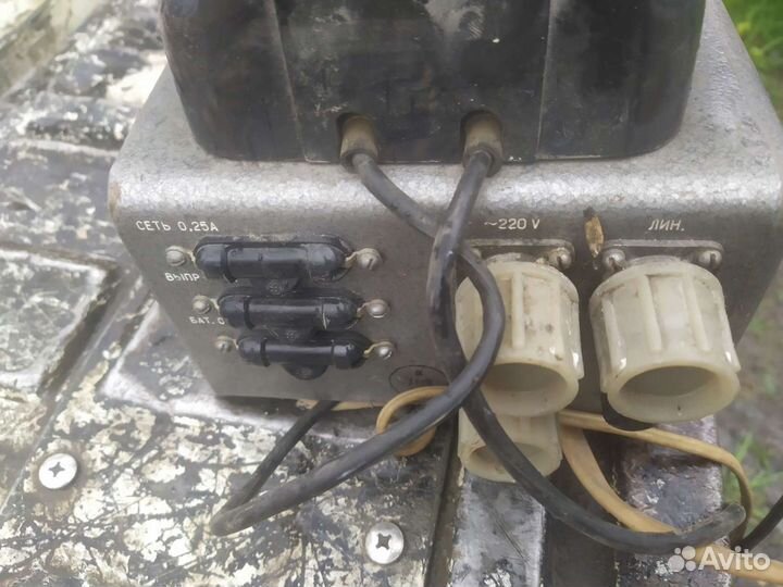 Телефон армейский, старинный