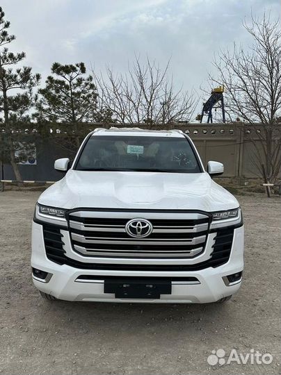 Toyota Land Cruiser 3.5 AT, 2023, 14 км