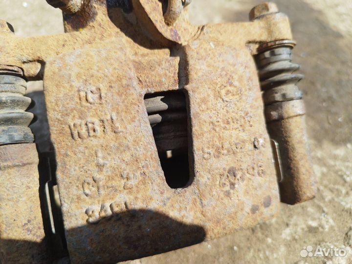 Суппорт тормозной задний левый Lifan X60 2014