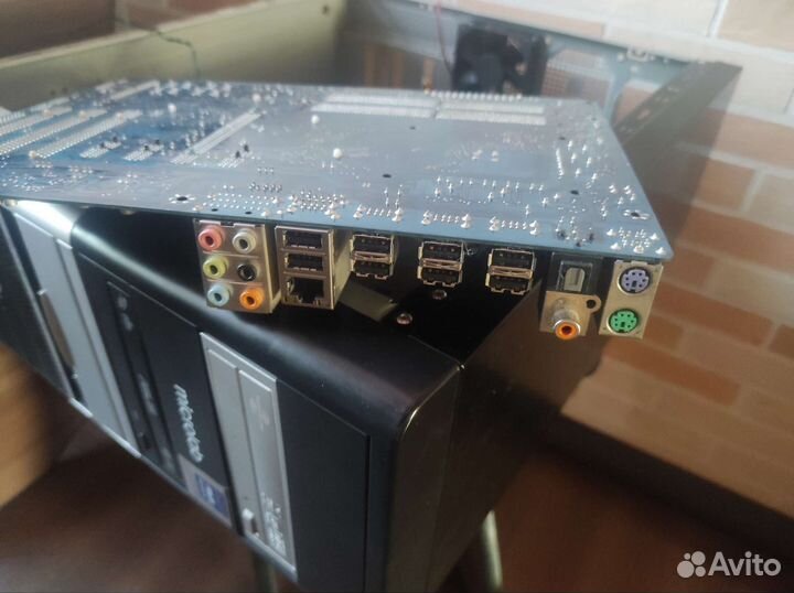 Материнская плата