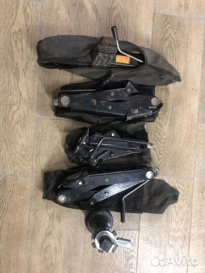 Домкрат для нивы